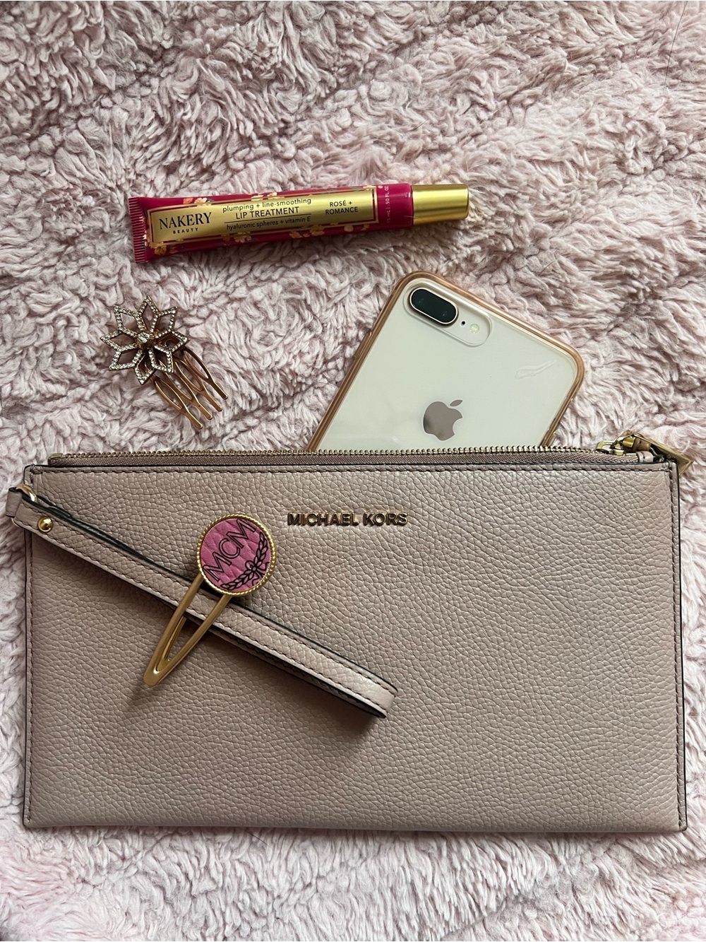 Michael Kors Dusty Rose Pebbled Leather Large Wristlet/Wallet | GUC | Fits Phone